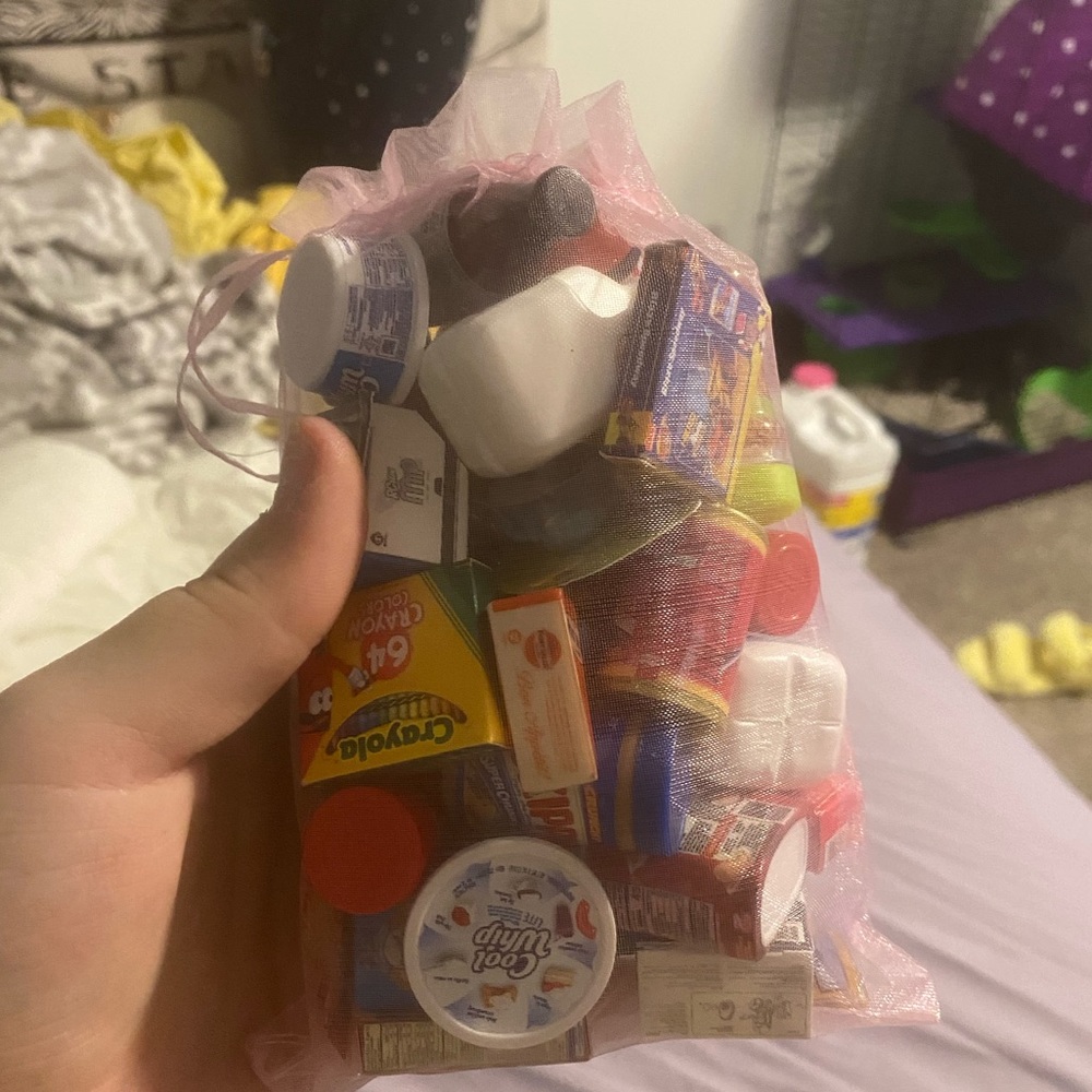Random bag of mini brands
